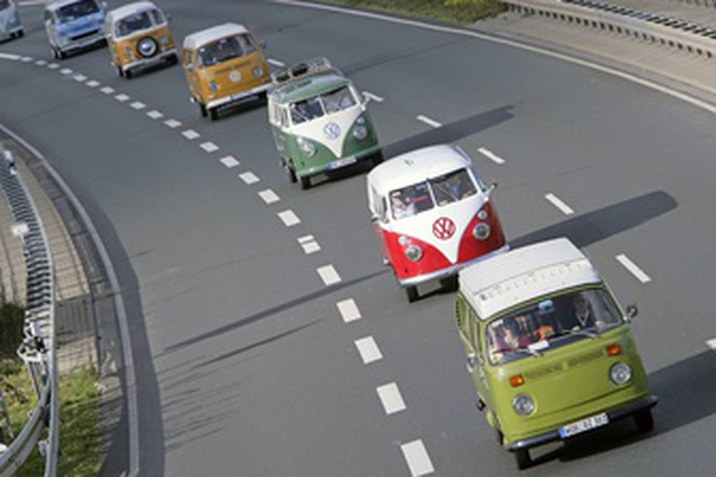 A Volkswagen Haszonjárművek 2023-ra teszi át a VW buszfesztivált 
